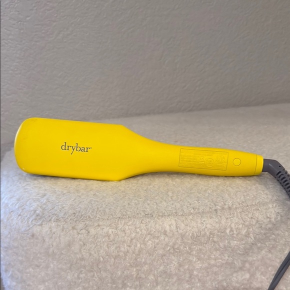 Drybar Brush Crush Yellow Heated Styling Straightening Hair Brush - Picture 4 of 7